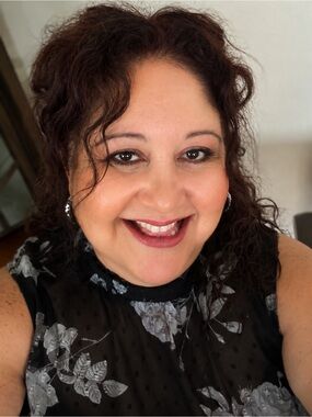 Meet your Posher, Liz